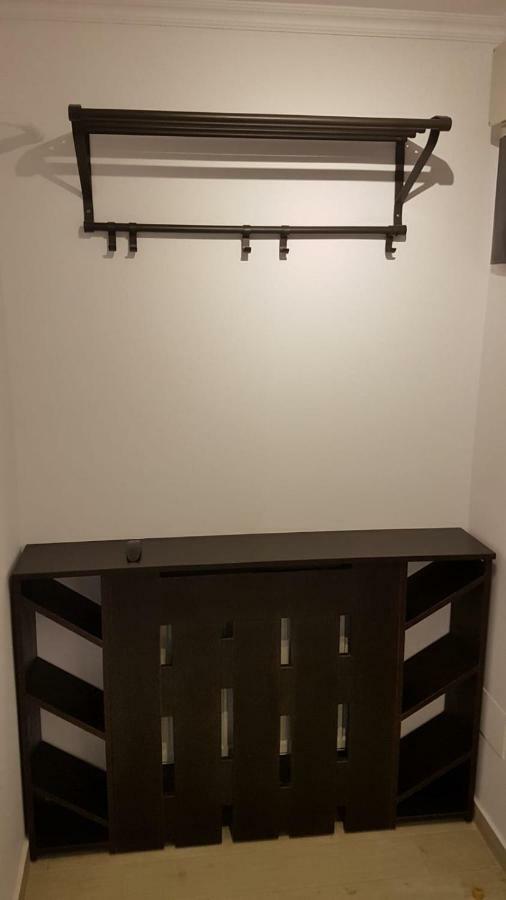 Tina Apartament 2 Κραϊόβα Εξωτερικό φωτογραφία